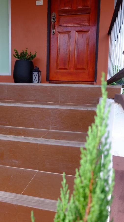 The Backyard Homestay Pak Chong Esterno foto